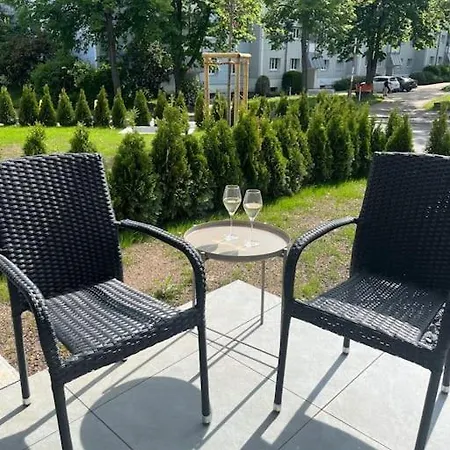 Neue Mit Terrasse Und Tg-stellplatz Apartamento *